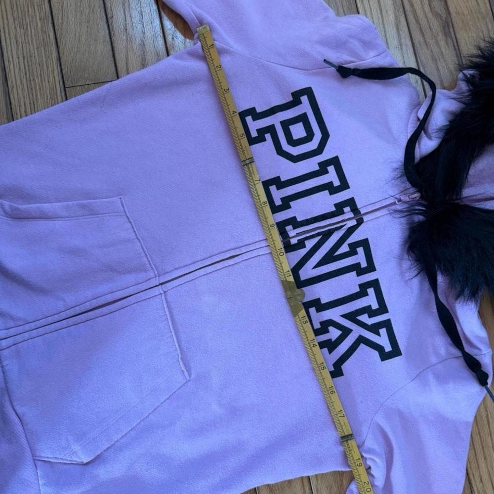 Y2K 2000sstyle Upcycled Purple and black Victorias Secret PINK faux fur zip-up - Picture 4 of 7